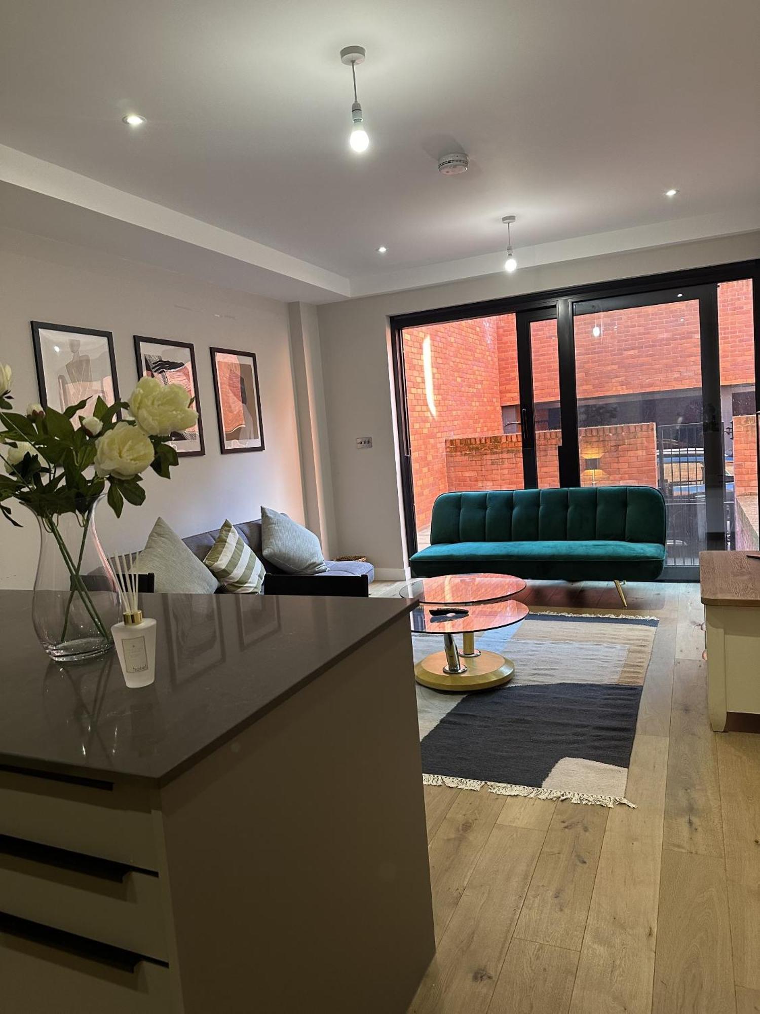 Richardson Deluxe Apartments London Bagian luar foto